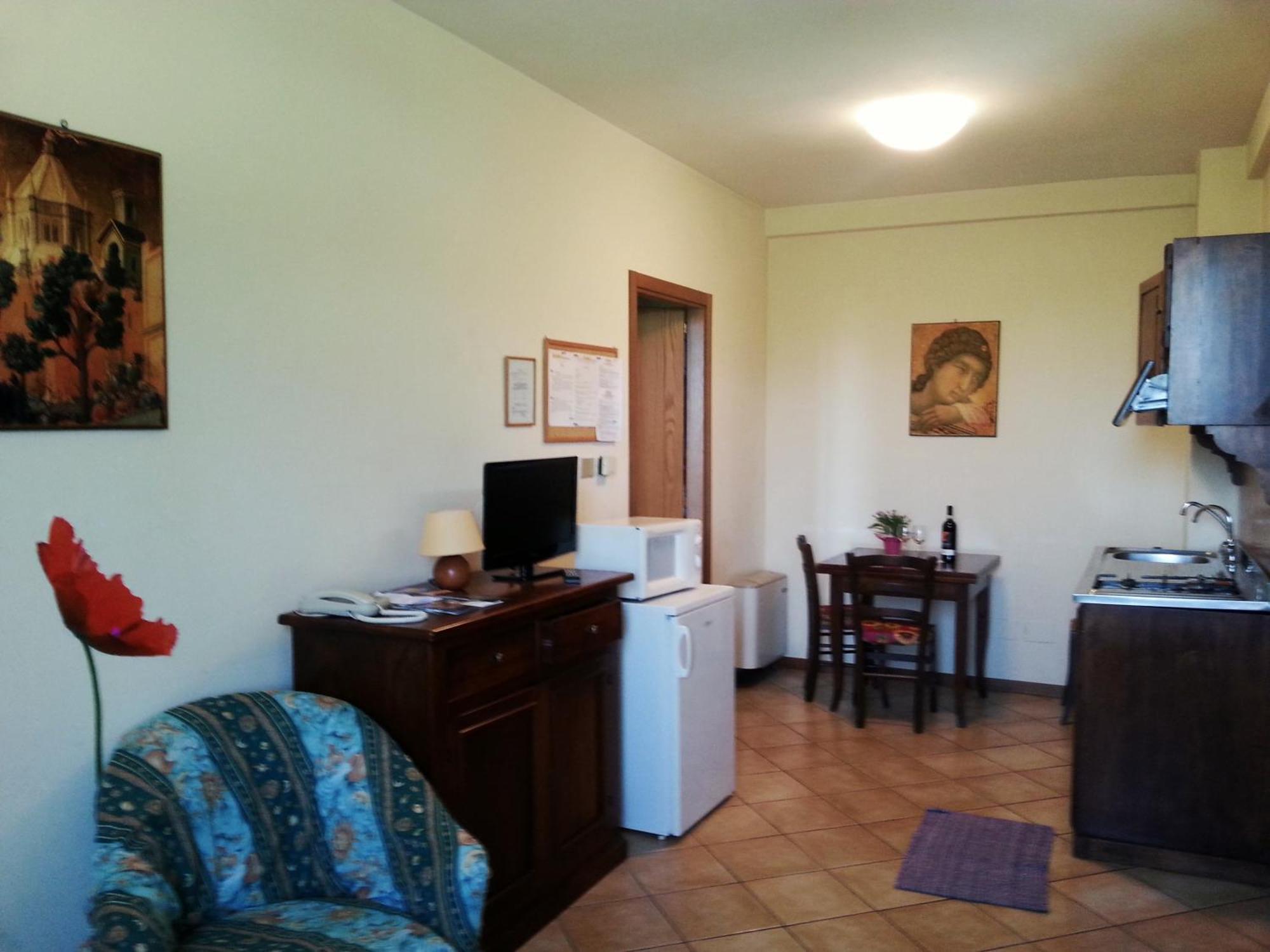 Residence Le Meridiane Σιένα Δωμάτιο φωτογραφία